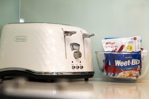 Signature Waterfront Apartments - E Caravan Parks 7