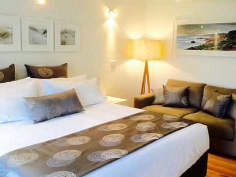 Sorrento Beach Motel - E Caravan Parks 15