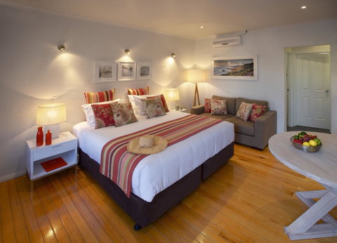 Sorrento Beach Motel - E Caravan Parks 13