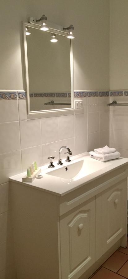 Sorrento Beach Motel - E Caravan Parks 7