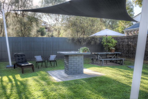 Sorrento Beach Motel - E Caravan Parks 30