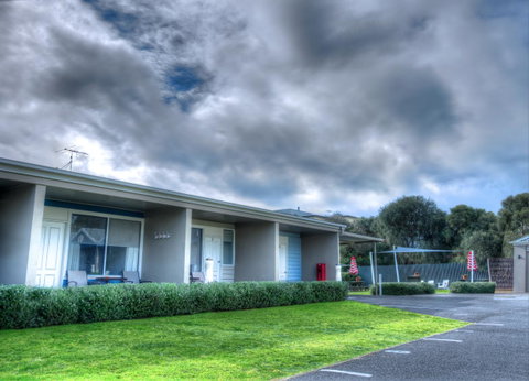 Sorrento Beach Motel - E Caravan Parks 1