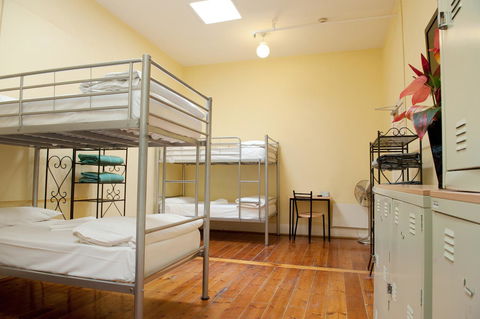 Hotel Claremont Guest House - E Caravan Parks 37