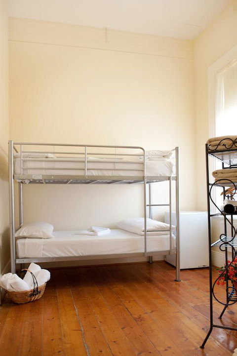Hotel Claremont Guest House - E Caravan Parks 41