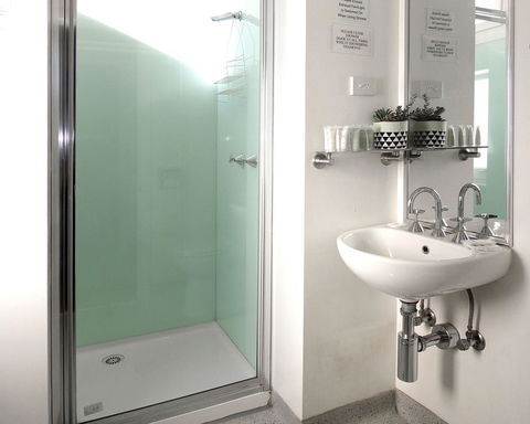 Hotel Claremont Guest House - E Caravan Parks 7