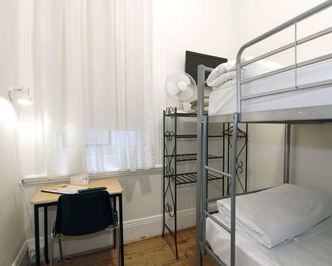 Hotel Claremont Guest House - E Caravan Parks 1
