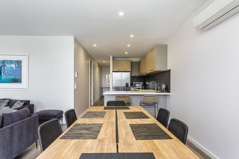 Blairgowrie Apartment 1 - On The Beach - E Caravan Parks 3