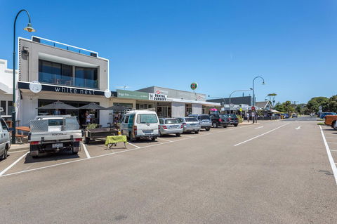 Blairgowrie Apartment 1 - On The Beach - E Caravan Parks 15