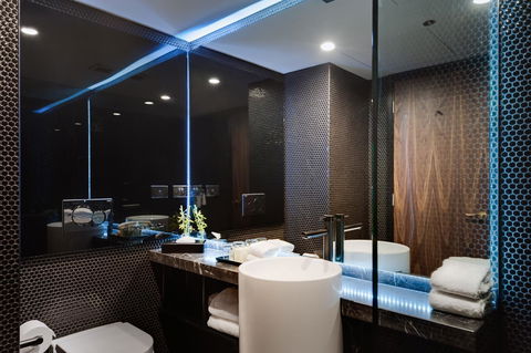 Stamford Plaza Melbourne - E Caravan Parks 38