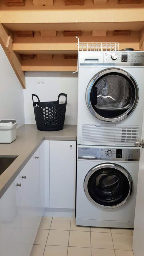 Number 9 Leisure Stay - E Caravan Parks 14