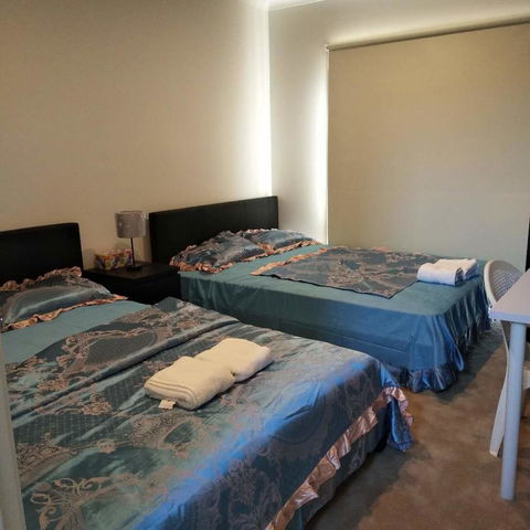 Melbourne Guest House - E Caravan Parks 35