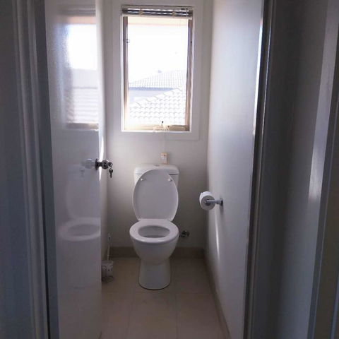 Melbourne Guest House - E Caravan Parks 17