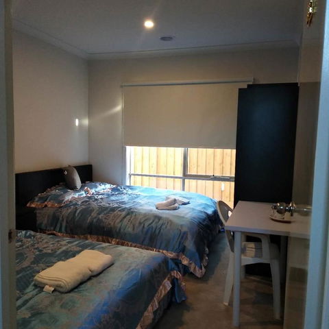 Melbourne Guest House - E Caravan Parks 25