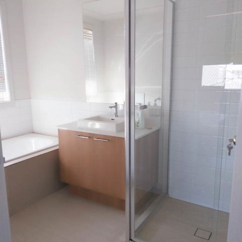 Melbourne Guest House - E Caravan Parks 18