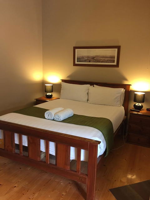 Little River Bed And Breakfast - E Caravan Parks 15