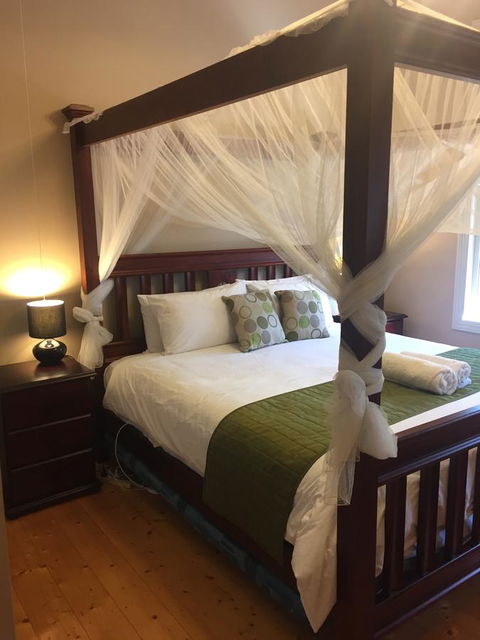 Little River Bed And Breakfast - E Caravan Parks 18