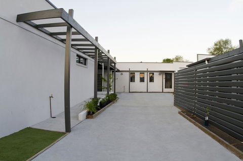 16 King Street - E Caravan Parks 24