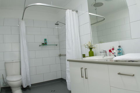 16 King Street - E Caravan Parks 22