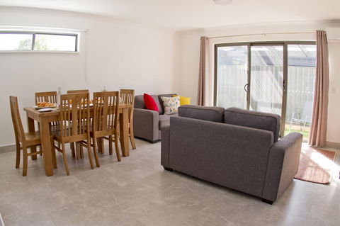 16 King Street - E Caravan Parks 2