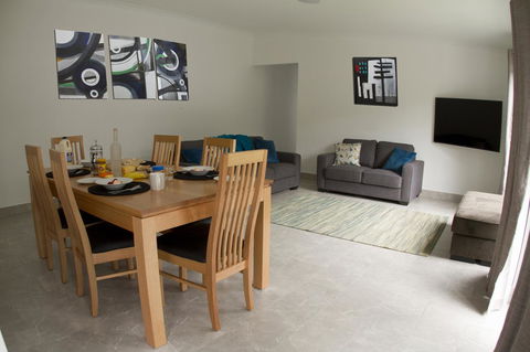16 King Street - E Caravan Parks 26