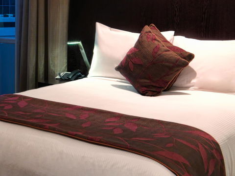 Hotel Grand Chancellor Melbourne - E Caravan Parks 17