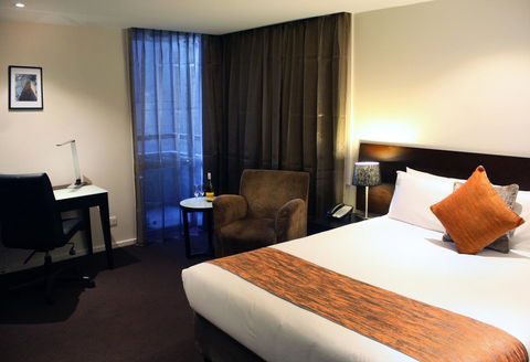 Hotel Grand Chancellor Melbourne - E Caravan Parks 16