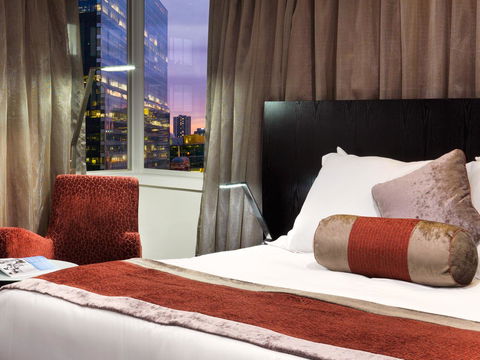 Hotel Grand Chancellor Melbourne - E Caravan Parks 5