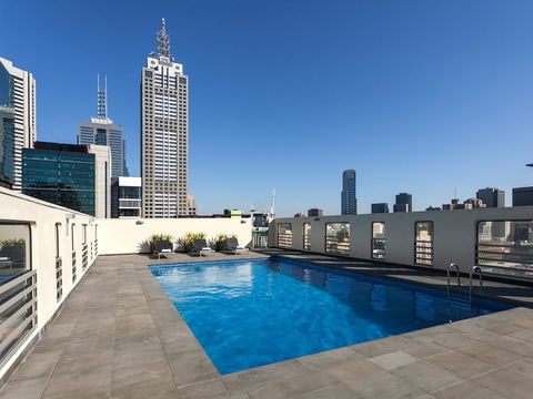 Hotel Grand Chancellor Melbourne - E Caravan Parks 13