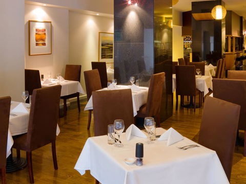 Hotel Grand Chancellor Melbourne - E Caravan Parks 34