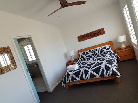 Zeally Bay Stay Deep Ocean - E Caravan Parks 8