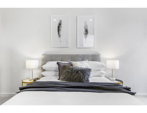 Boutique Apartment In Quiet, Sought-after Suburb - E Caravan Parks 4