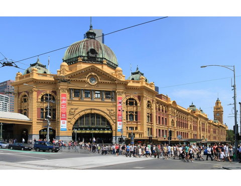 Boutique Apartment In Quiet, Sought-after Suburb - E Caravan Parks 15