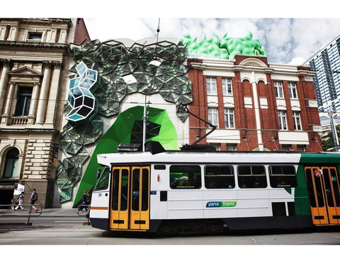 Boutique Apartment In Quiet, Sought-after Suburb - E Caravan Parks 17