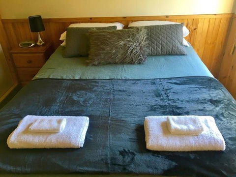 Kangurra Holiday House - E Caravan Parks 18