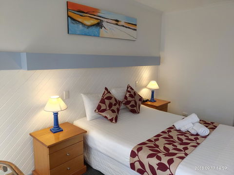 Coachman Motel And Holiday Units - E Caravan Parks 11