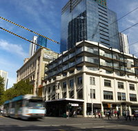City Edge on Elizabeth Apartment Hotel