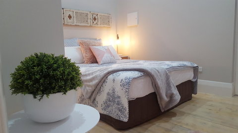 Boutique Heritage Studios On Ryrie Geelong CBD Opposite Hospital - E Caravan Parks 5