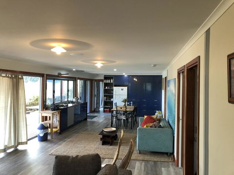 Beautiful, Cosy And Quiet - E Caravan Parks 1