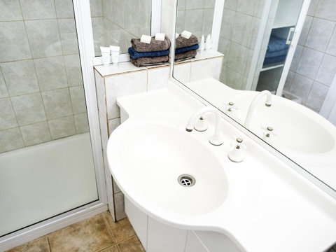 Gipsy Point Lodge & Cottages - E Caravan Parks 44