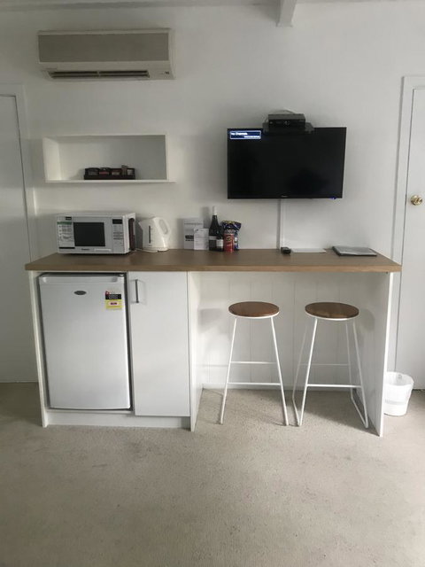 Gipsy Point Lodge & Cottages - E Caravan Parks 6