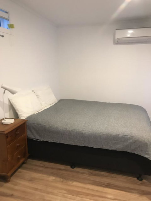 Gipsy Point Lodge & Cottages - E Caravan Parks 3