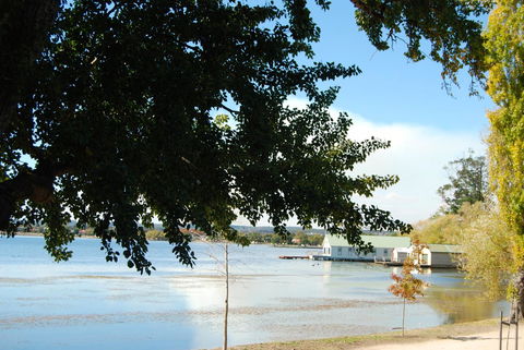Lake Wendouree Luxury Apartments - E Caravan Parks 15