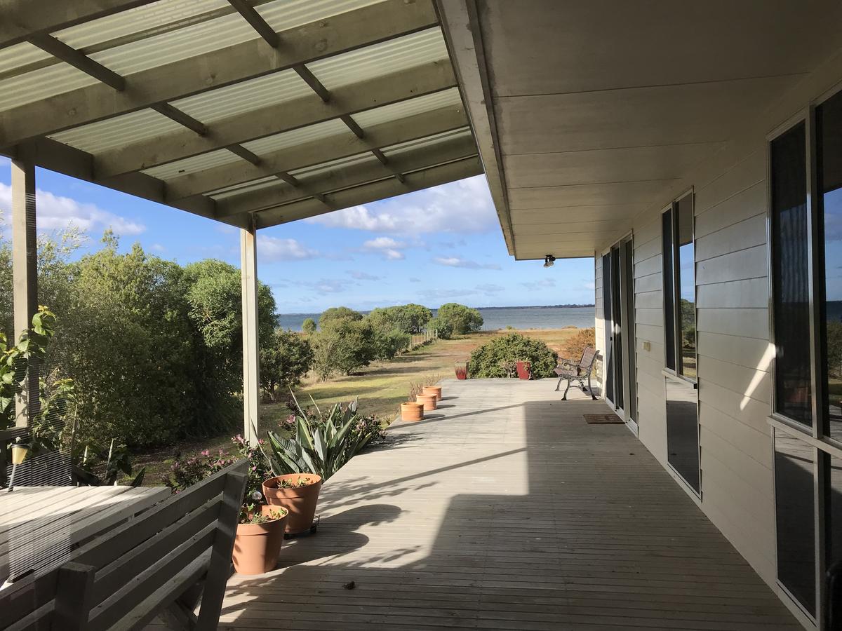 Eagle Point VIC E Caravan Parks