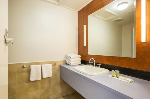 Burvale Hotel - E Caravan Parks 35