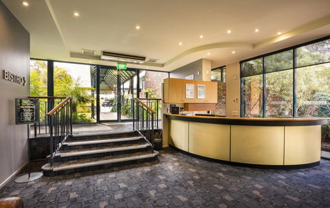 Burvale Hotel - E Caravan Parks 15
