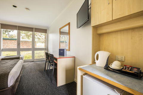 Burvale Hotel - E Caravan Parks 34