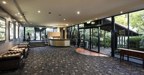 Burvale Hotel - E Caravan Parks 18