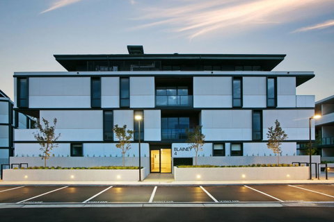 Clayton Serviced Apartments - E Caravan Parks 6