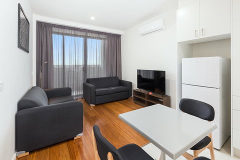 City Edge Dandenong Apartment Hotel - E Caravan Parks 3