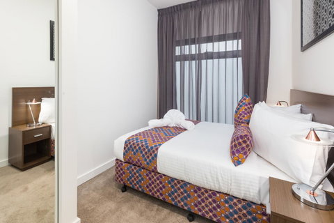 City Edge Dandenong Apartment Hotel - E Caravan Parks 6